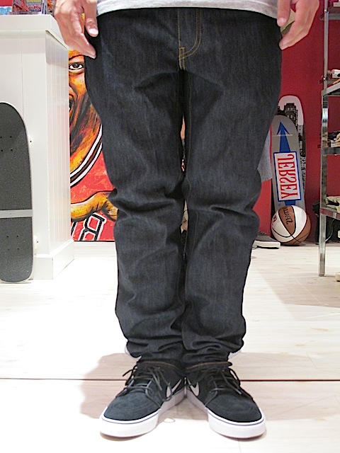 REGULAR BLOG: NIKE SB Levi's 511 Style