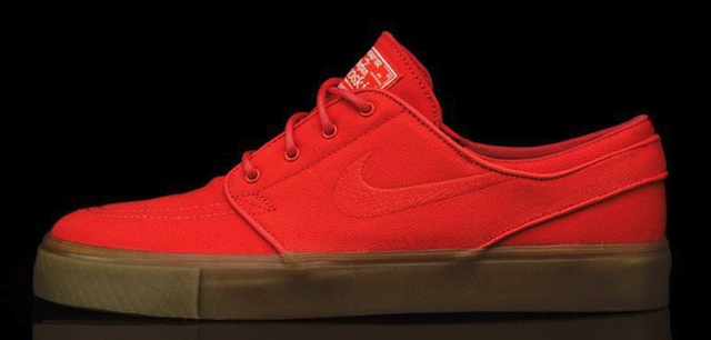 Xl_xl_12-26-12NikeJanoskiRedGum11