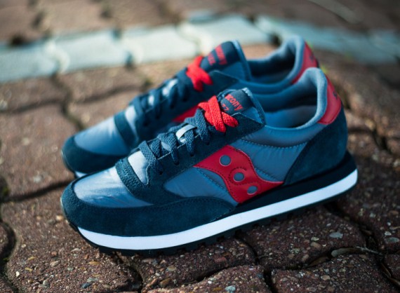 Saucony-jazz-original-navy-red-white-570x418