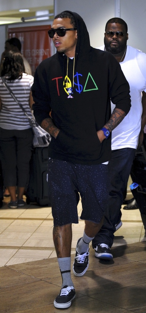 Chris_brown_christian_dior_14sn_sunglasses_tia_logo_hoodie