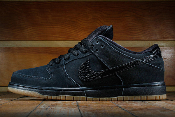 Nike-sb-dunk-low-pro-black-gum-medium-brown-1