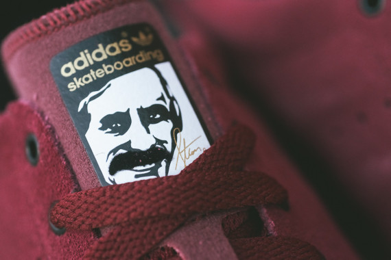 Adidas-originals-stan-smith-vulc-burgundy-03-570x380